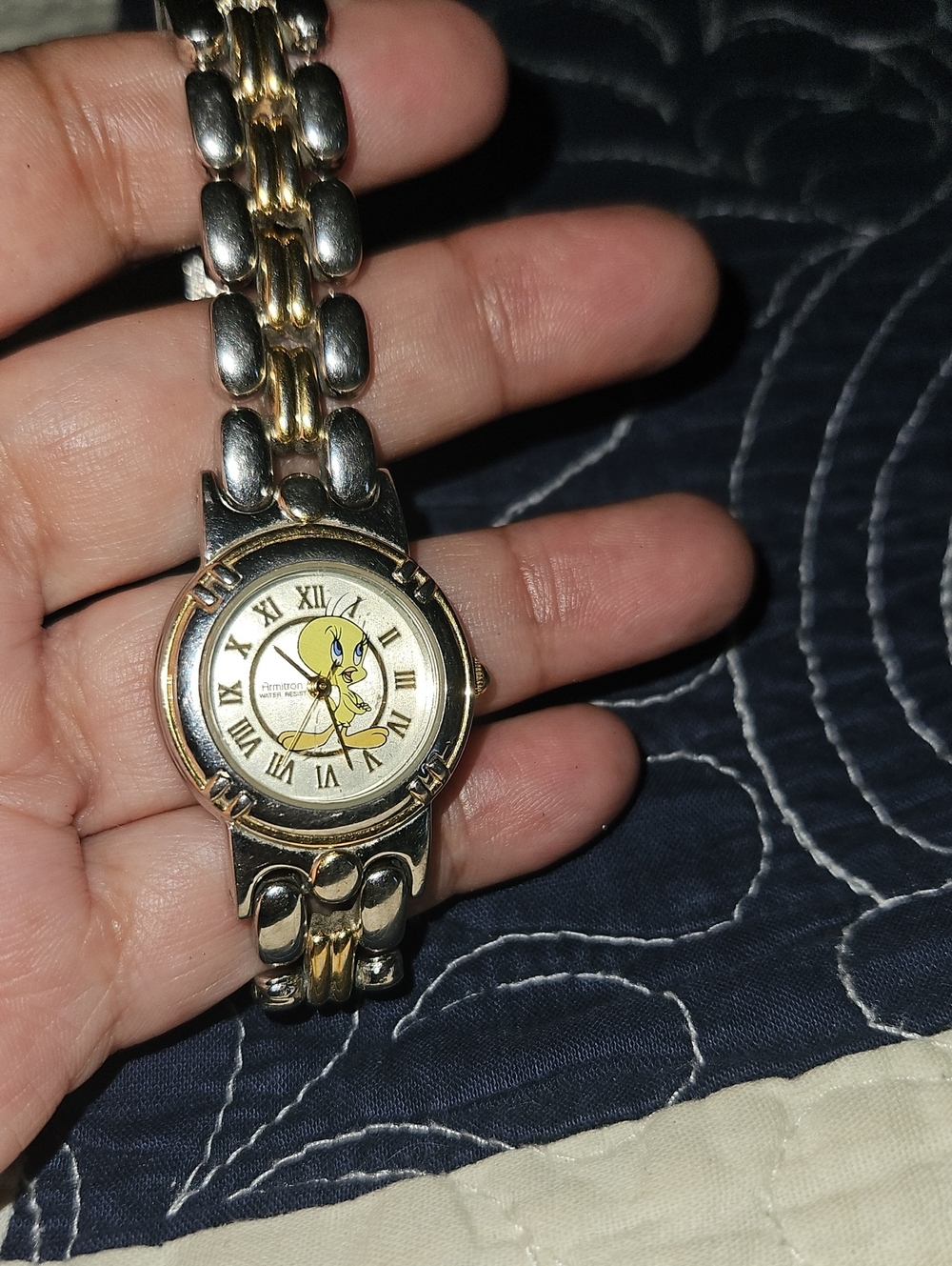 Vtg Armitron Tweety Two-Tone Women's Bracelet Watch - Gold and Silver